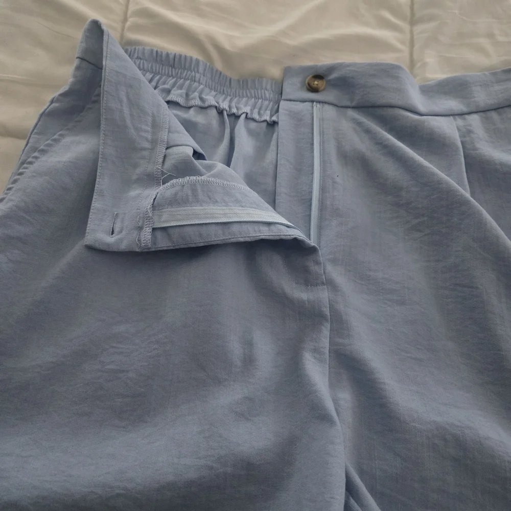 💚 2/$12 or 3/$17 PrettyGarden Light Blue Vest & Shorts Set - Picture 4 of 10